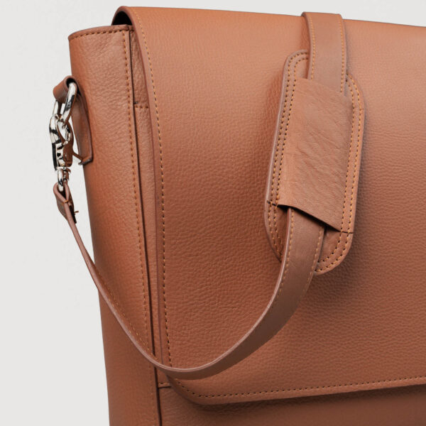 The Carismatico Brown Leather Messenger Bag - Image 8