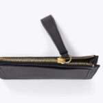 Black_Wristlet_Clutch_Bag_For_Women_02