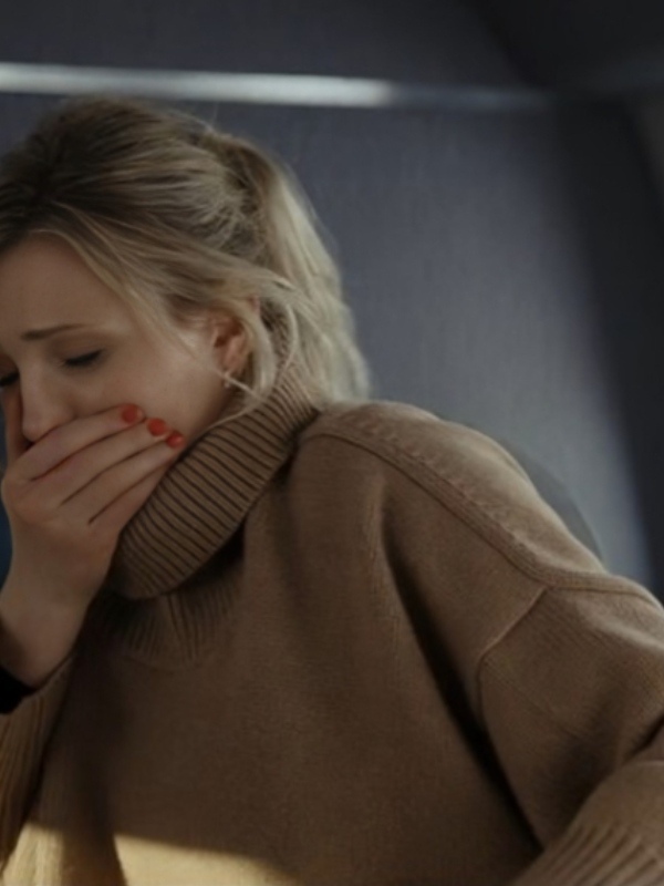 Cameron Diaz Sweater From Back in Action 2025 02