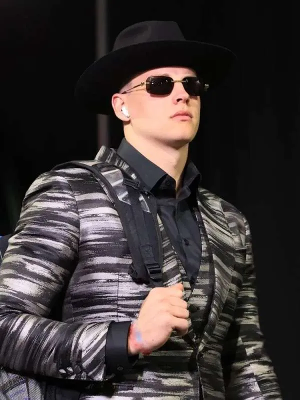 Joe Burrow Striped Suit​ From Super Bowl 2022 02