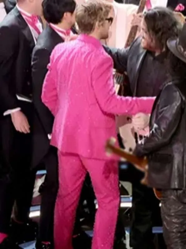 Ryan Gosling Oscars 2024 Pink Suit​ 04