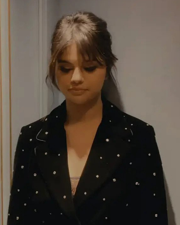 Selena Gomez Black Blazer From My Mind And Me 02