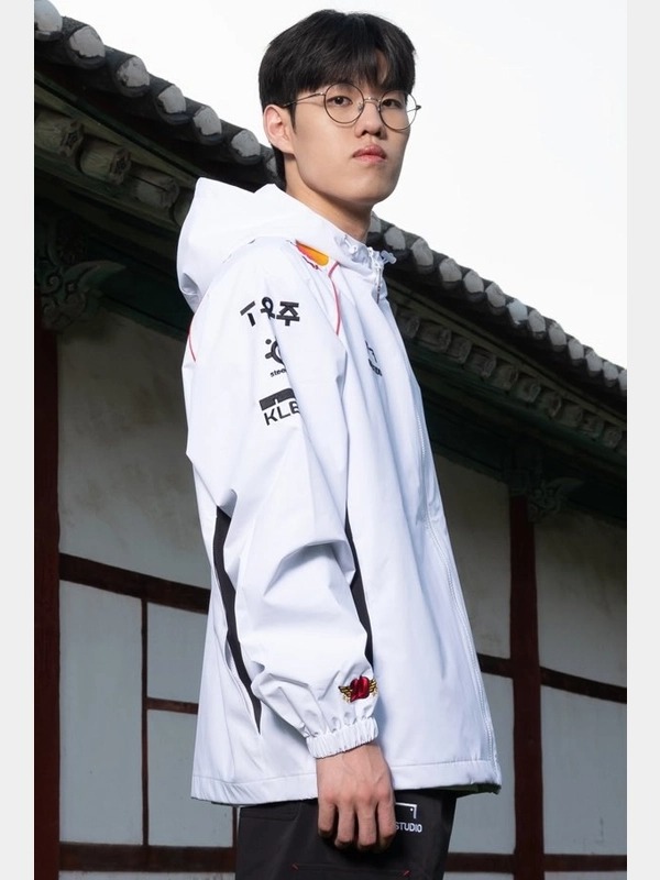T1 Worlds 2024 Jacket 05