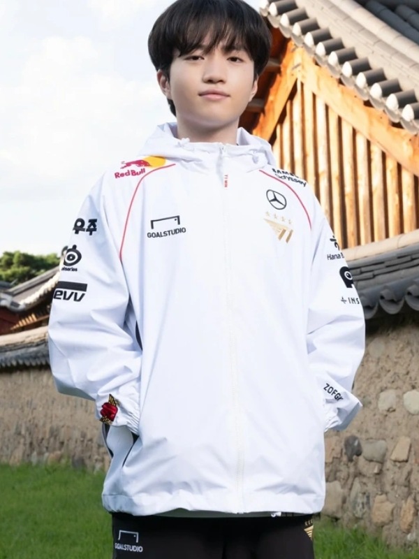 T1 Worlds 2024 Jacket 06