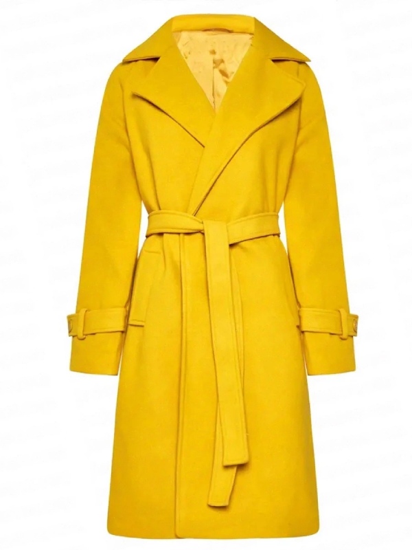 The Substance 2024 Elisabeth Sparkle Yellow Coat 04