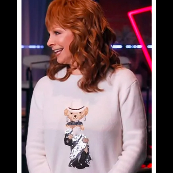The Voice S26 Reba McEntire Bear Sweater 01