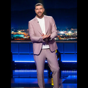 Travis Kelce Suite SNL From Are You Smarter Than a Celebrity 01