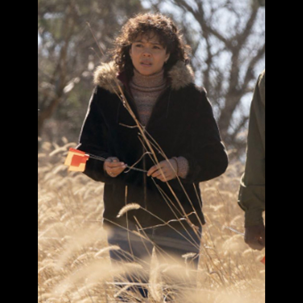 Amelia Reardon True Detective S03 Black Jacket 01