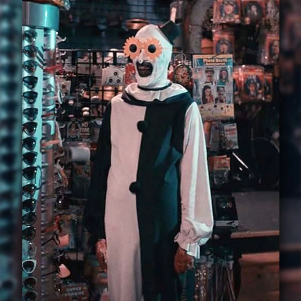 Art the Clown terrifier 3 costume 01