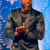 Kevin Hart Mark Twain Prize Black Suit 02