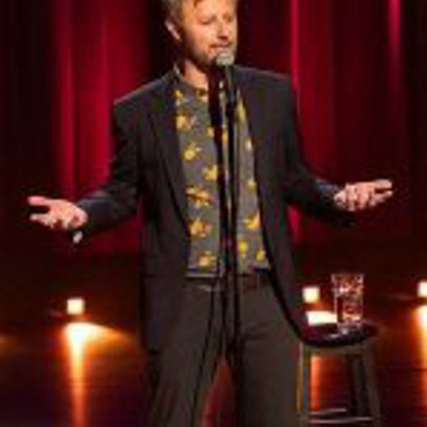 Rory Scovel Comedy Performance Black Blazer 01
