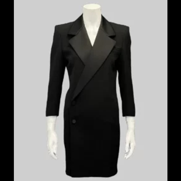 Selena Gomez Black Wool Coat 01